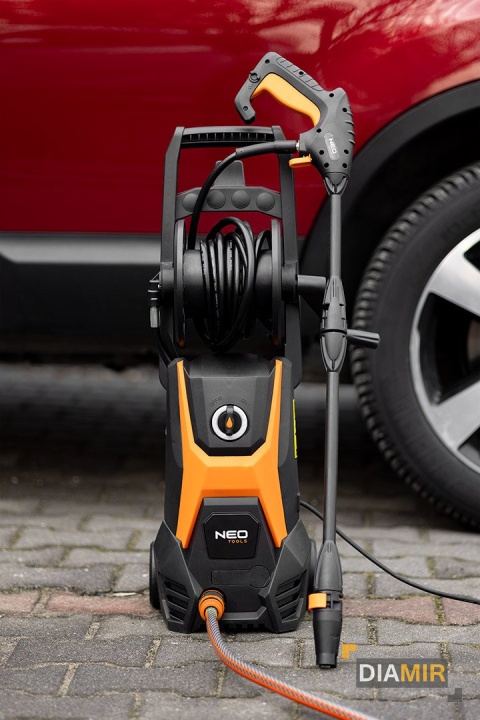 Myjka ciśnieniowa 1600W 135 bar + akcesoria NEO TOOLS 04-630