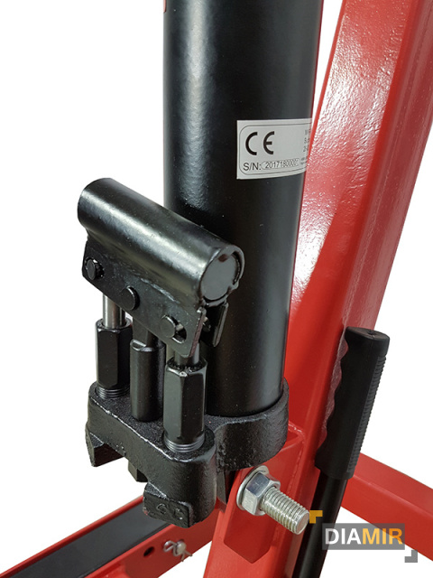 ŻURAW WARSZTATOWY 2T PODNOŚNIK ZBLOCZE ŁAŃCUCHY DŹWIG DO SILNIKA