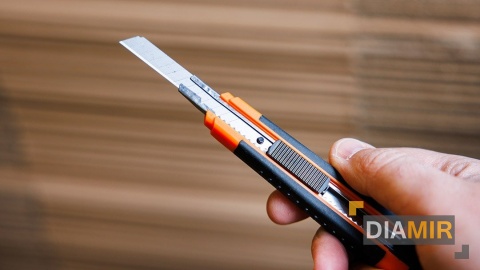 NEO NOŻYK NOŻE Z OSTRZEM ŁAMANYM DO TAPET TAPECIAK + OSTRZA 26 SZTUK