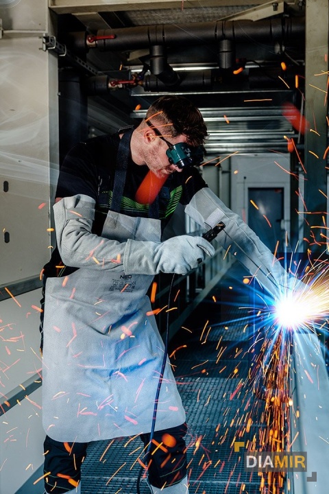 NEO FARTUCH SPAWALNICZY SKÓRZANY OCHRONNY DLA SPAWACZA 60x90 CM