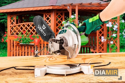 Pilarka piła ukosowa ukośnica 1500 W tarcza 210 x 30 mm VERTO